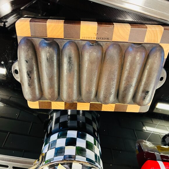 Vintage 7 stick cast iron cornbread pan - Picture 7 of 9